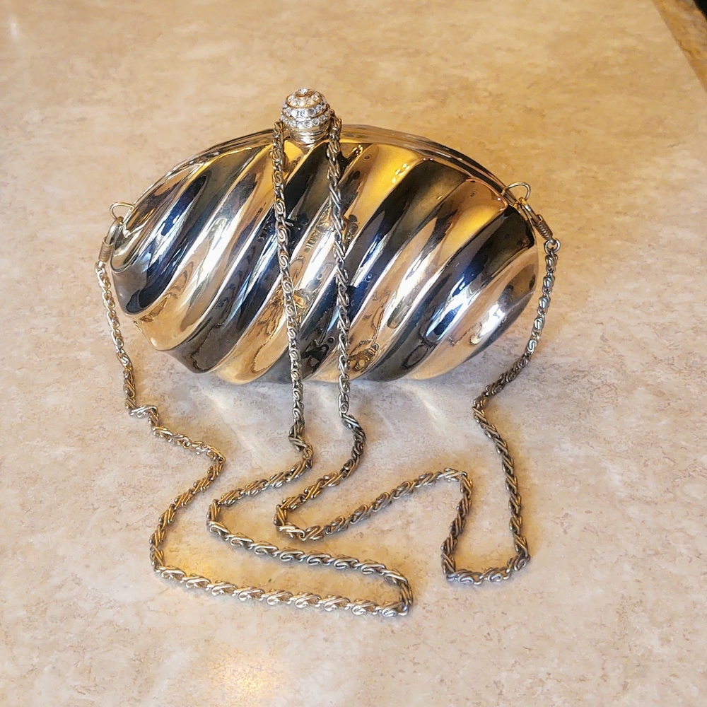 Vintage Sasha Metal Clam Bag